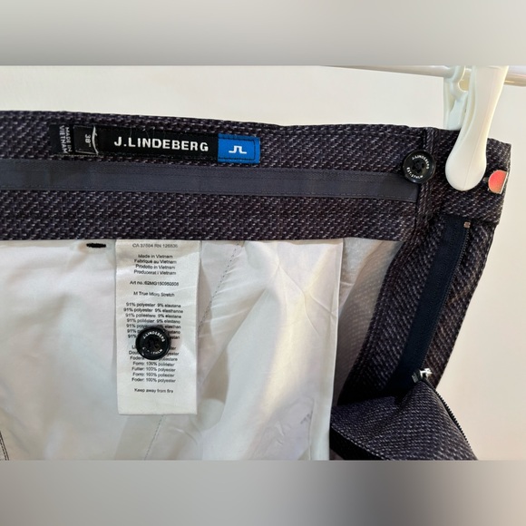 J. Lindeberg men’s shorts - Picture 4 of 9